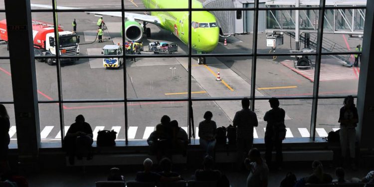 Масова втеча росіян із РФ