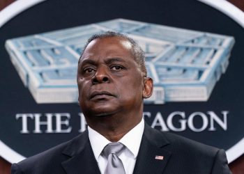 Ллойд Остін