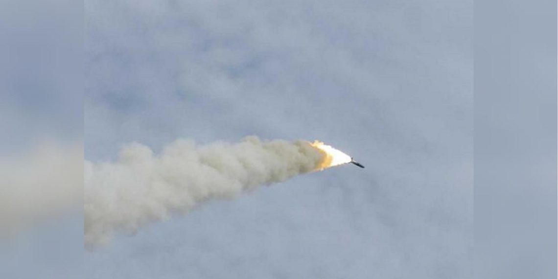 Ракетні обстріли України