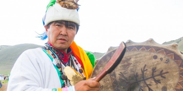 Бурятский шаман