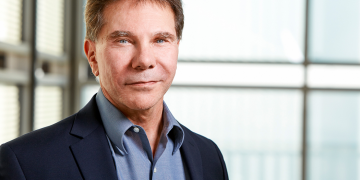 «Психологія впливу»: книга про те, як маніпулювати людьми