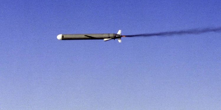 Ракетний удар