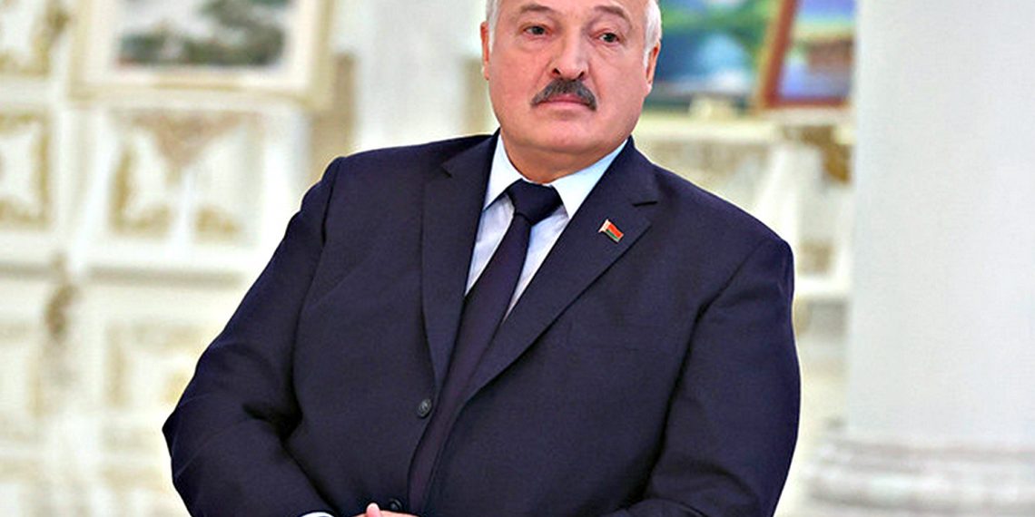 Лукашенко.