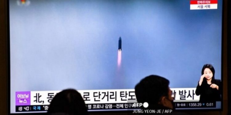 Запуск балістичної ракети КНДР