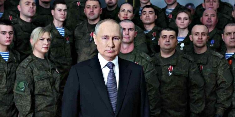 Путин и массовка
