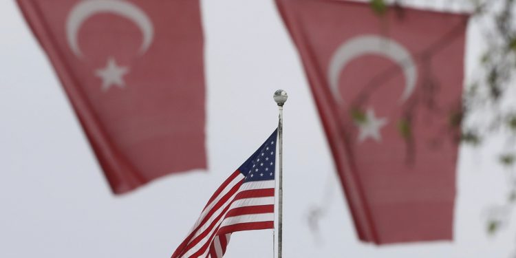 Прапор США та Туреччини