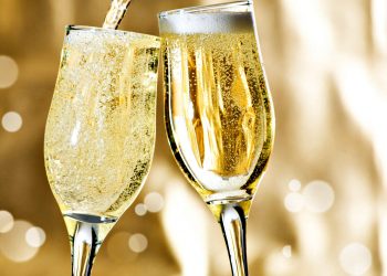 Шампанське.