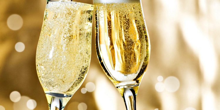 Шампанське.