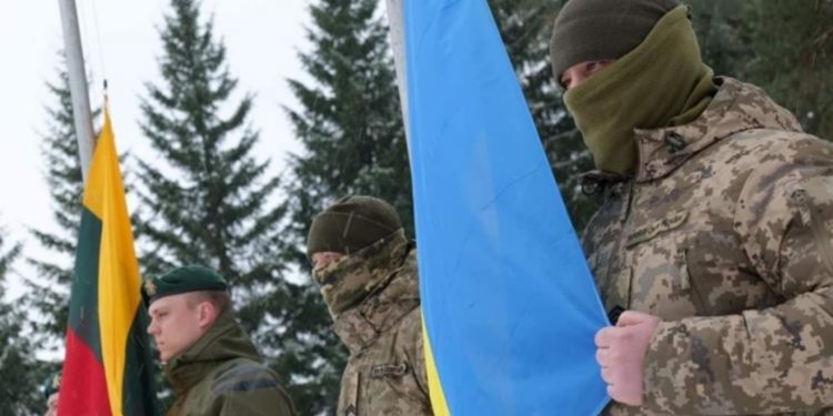 Військові Литви та України