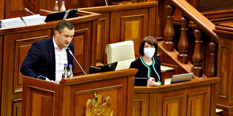 Виступ Адріана Кептонара