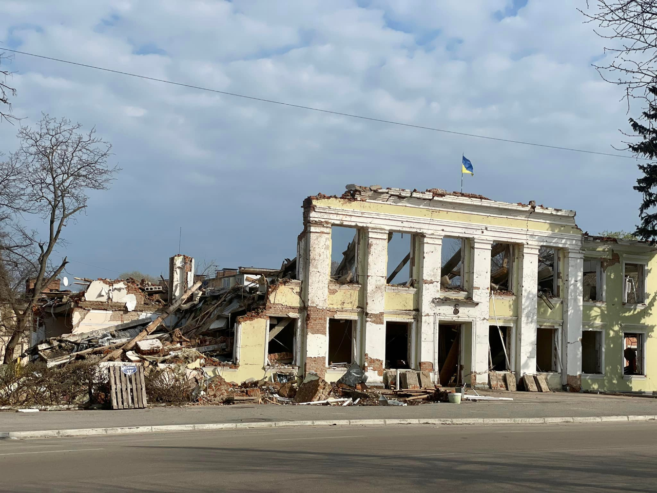 Знищений культурний об'єкт в місті Тростянець