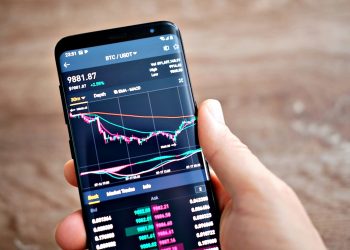 РФ выброшена из криптоигры: Binance запретила россиянам обмен всех «вражеских» валют