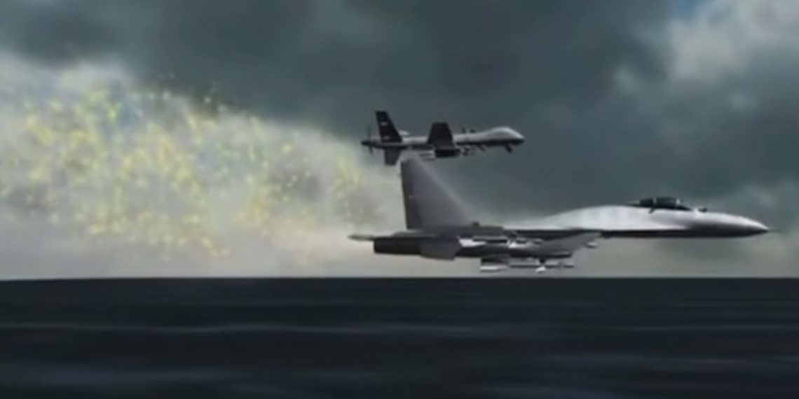 Винищувач РФ та БПЛА США