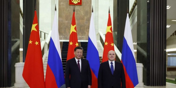 Сі Цзіньпін і Михайло Мішустін