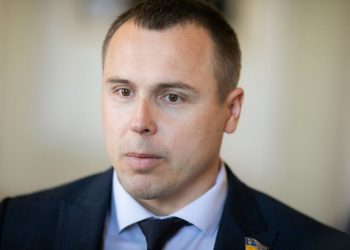 Роман Костенко