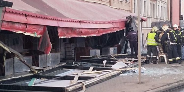 Фото з місця вибуху в Санкт-Петербурзі