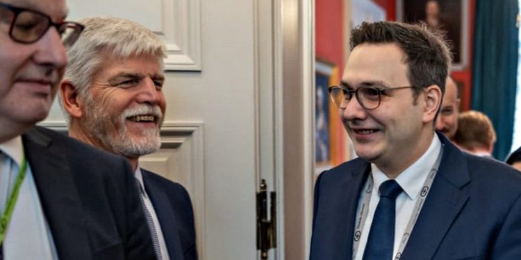 Павел і Ліпавський.