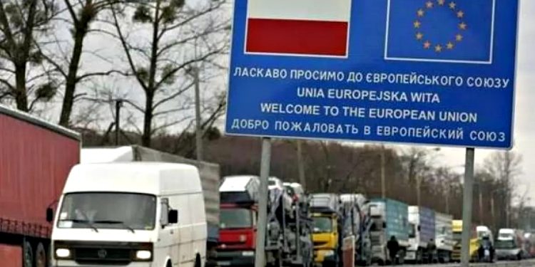 Кордон з Польщею.