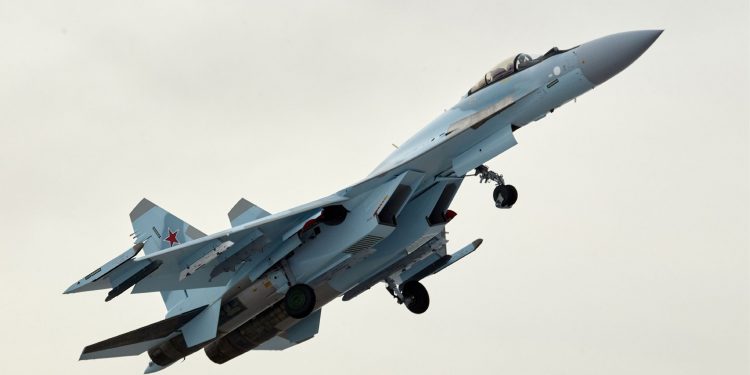 Російський винищувач Су-35