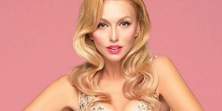 Оля Полякова
