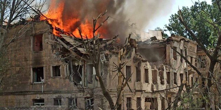 Ракетний обстріл Дніпра.