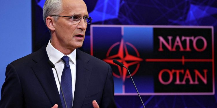 Столтенберг.