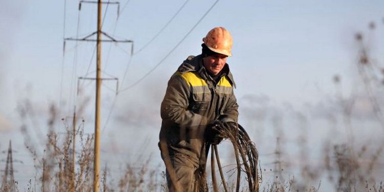 Відновлення постачання електрики.