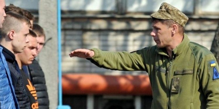 Призовники в Україні.