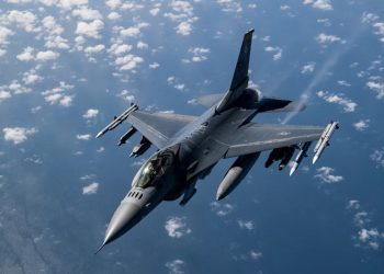 Винищувач F-16