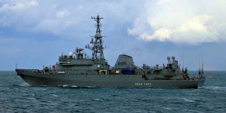 Російський військовий корабель.