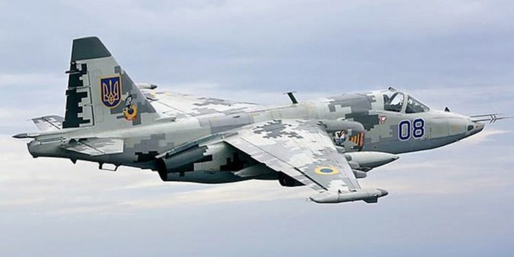 Штурмовик Су-25