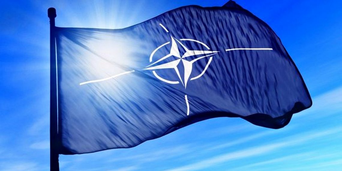 Прапор НАТО.