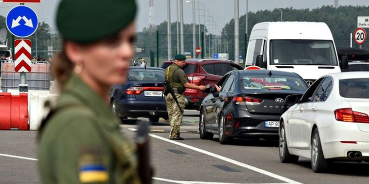 Вручення повістки.