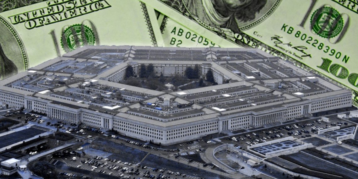 Пентагон і долари.