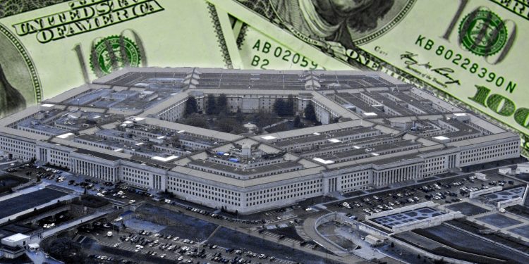 Пентагон і долари.