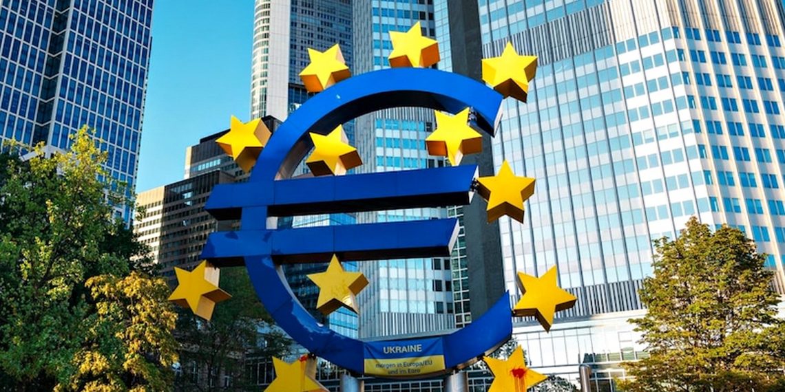 Євро для України.