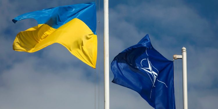 Україна і НАТО