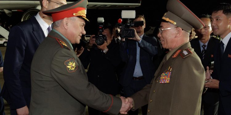 Сергій Шойгу і Кан Сун Нам