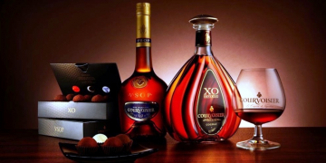 Какие алкогольные напитки можно преподнести в подарок