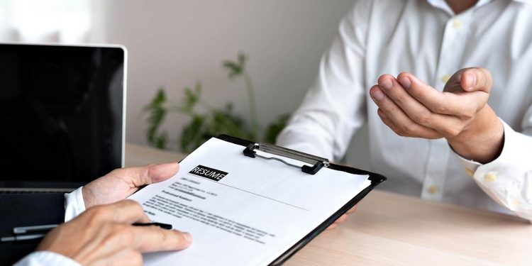 Співбесіда.