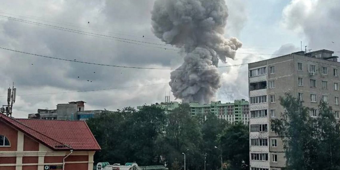 Пожежа на заводі.