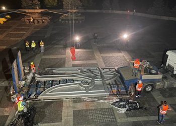 Щит "Батьківщини-матері".