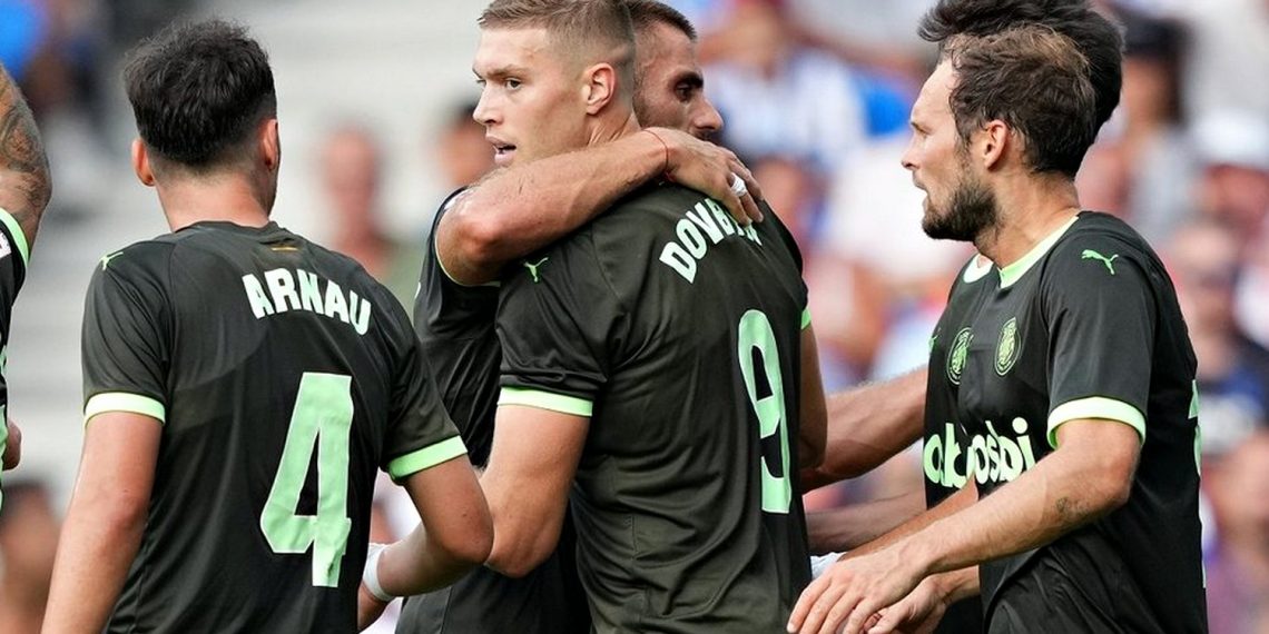 Артем Довбик.