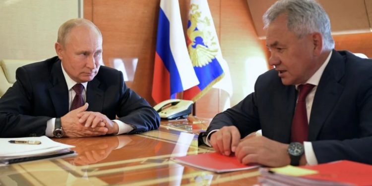 Володимир Путін і Сергій Шойгу