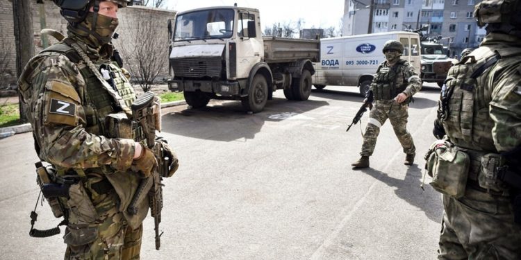 Російські окупанти