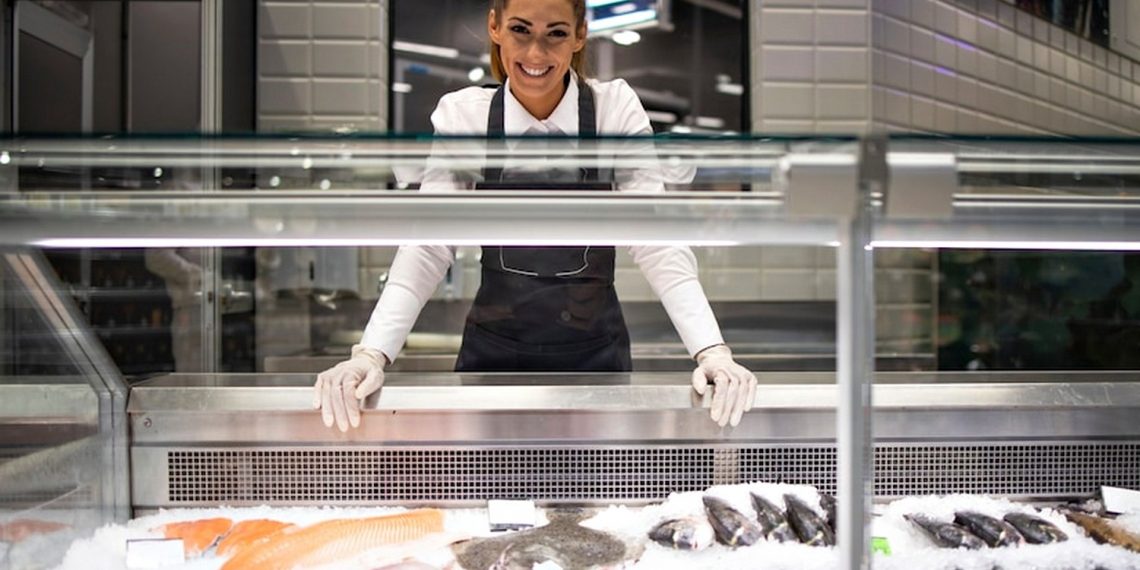 Риба в супермаркеті.