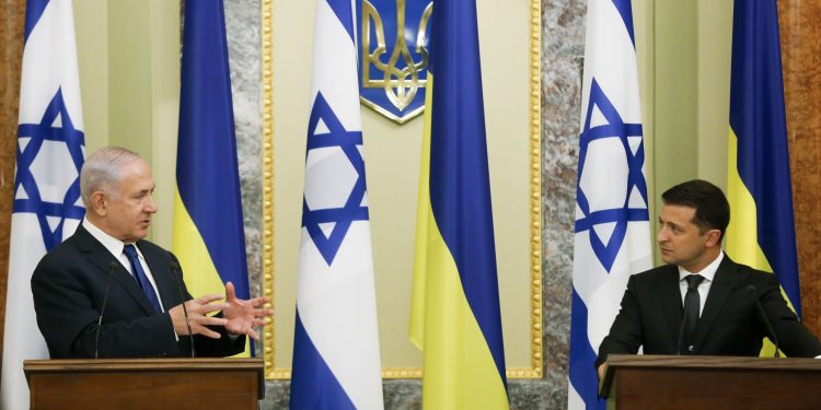 Біньямін Нетаньяху та Володимир Зеленський