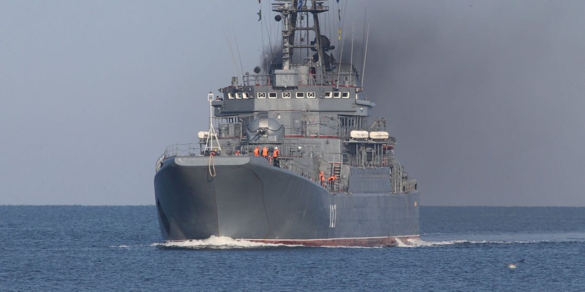 Великий десантний корабель "Мінськ"