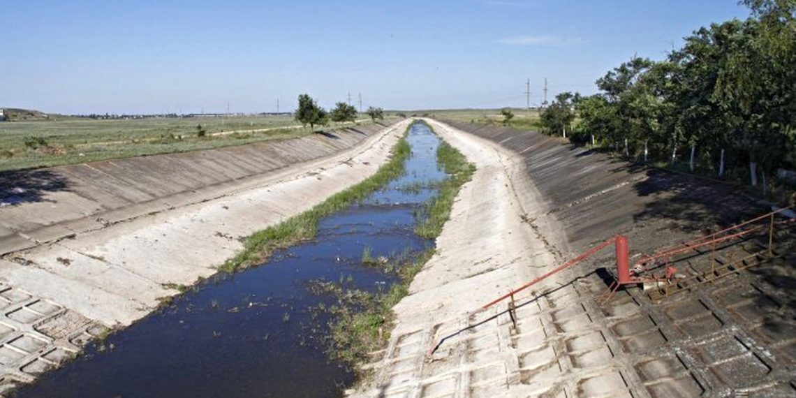 Пересохле водосховище.