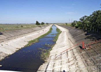 Пересохле водосховище.